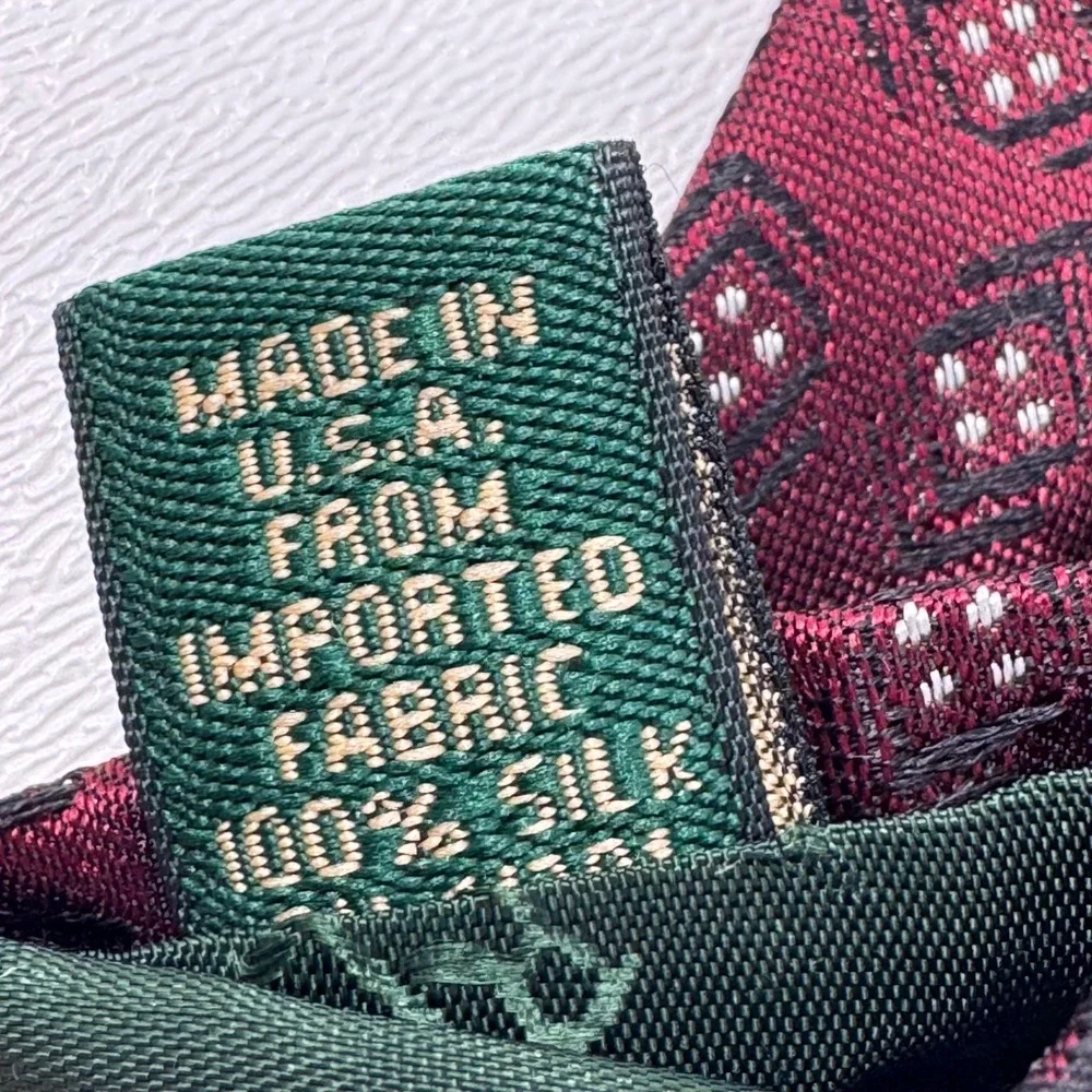 Lauren Ralph Lauren Mens Silk Tie‎ Burgundy Geometric Diamond Pattern